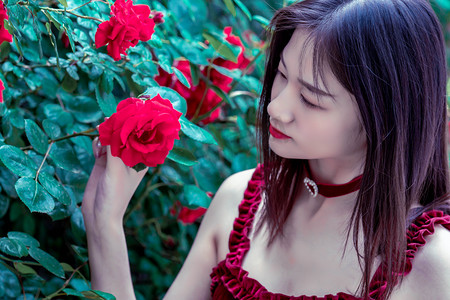 黄仁勋首次参加链博会：中国开源AI是推动全球进步的催化剂